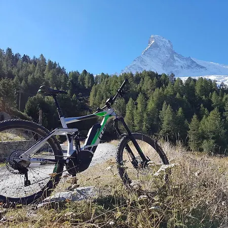 Center With Matterhorn View زيرمات