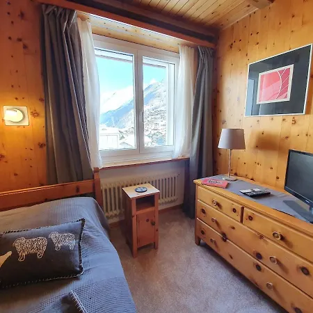 Center With Matterhorn View * زيرمات